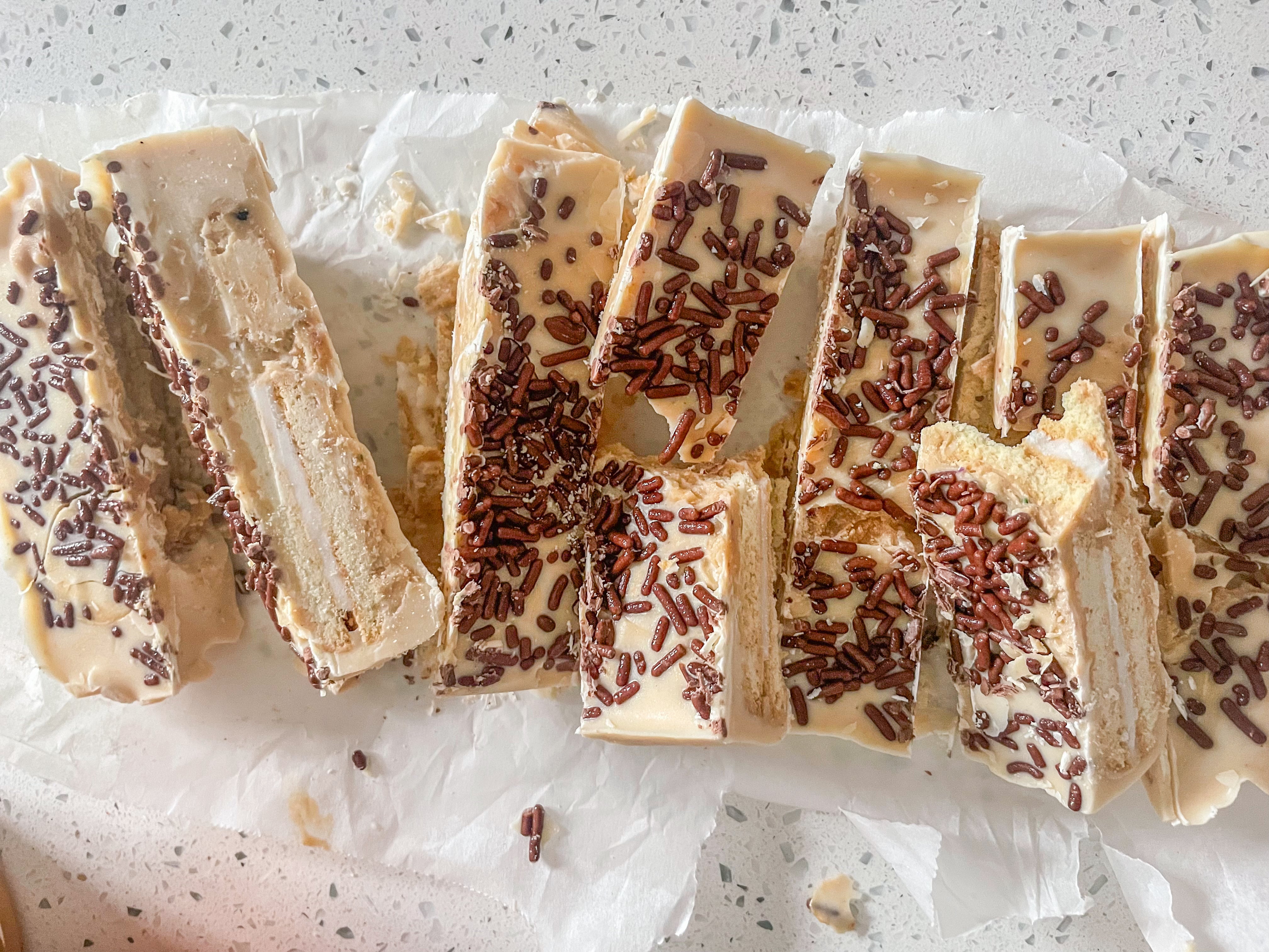 Cookies & Cream Peanut Butter Candy Bar