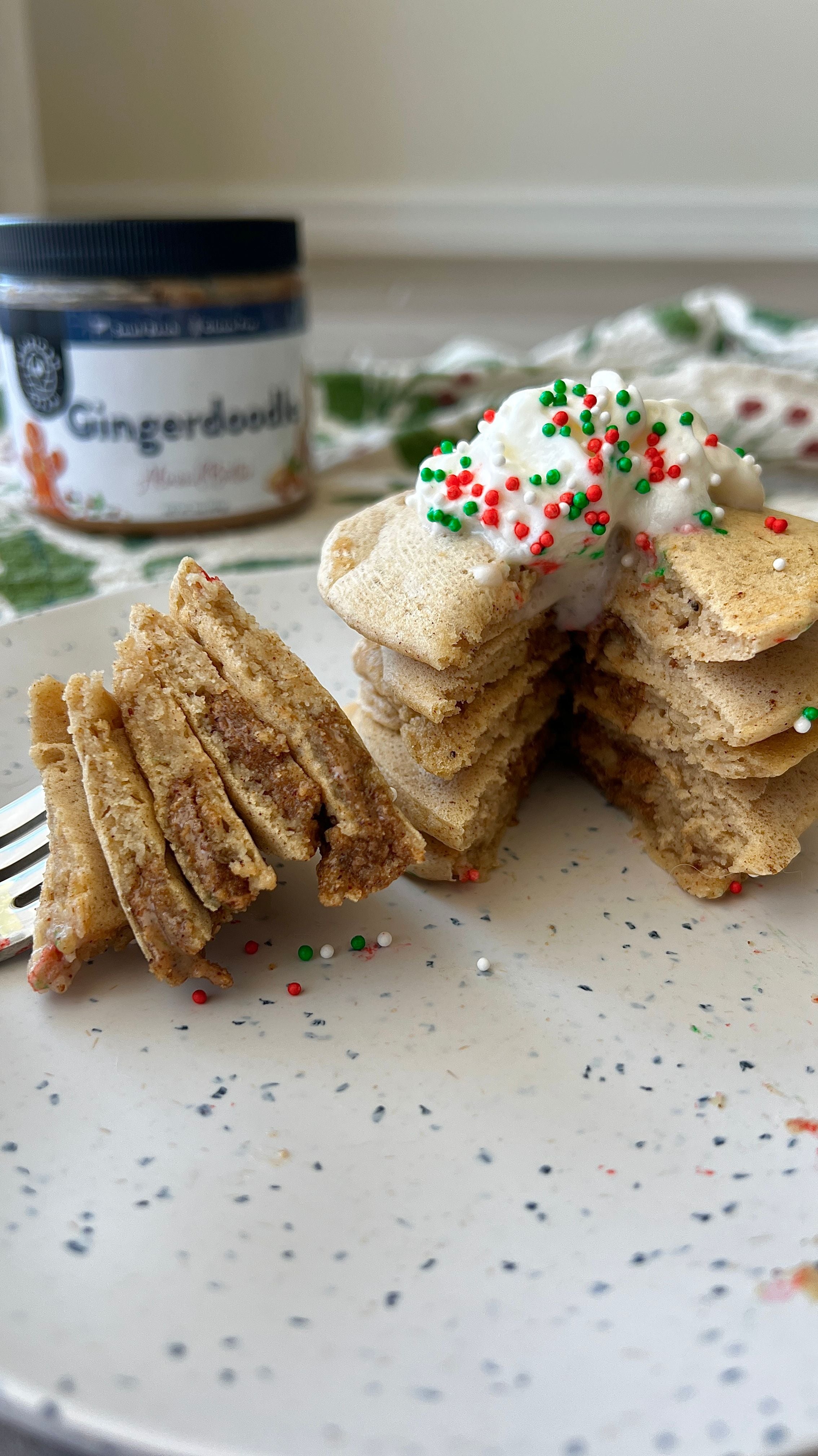 Gingerdoodle Stuffed Pancakes